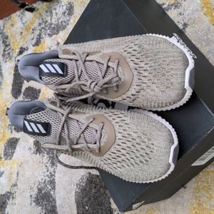 Women's Adidas Alphabounce